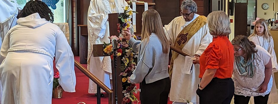 easter_flower_cross_2024